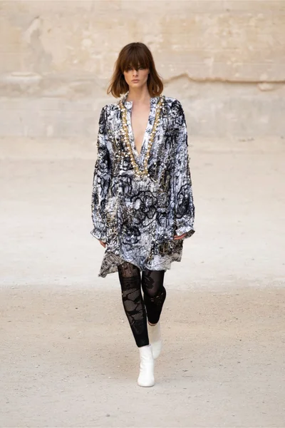 Look 51